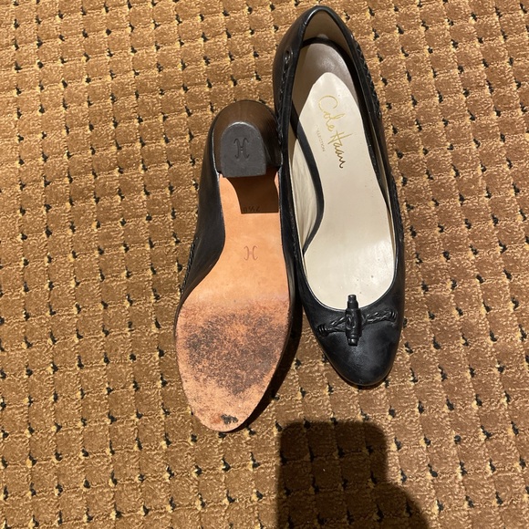 Cole Haan Black Heels with Brown Details - Picture 2 of 4